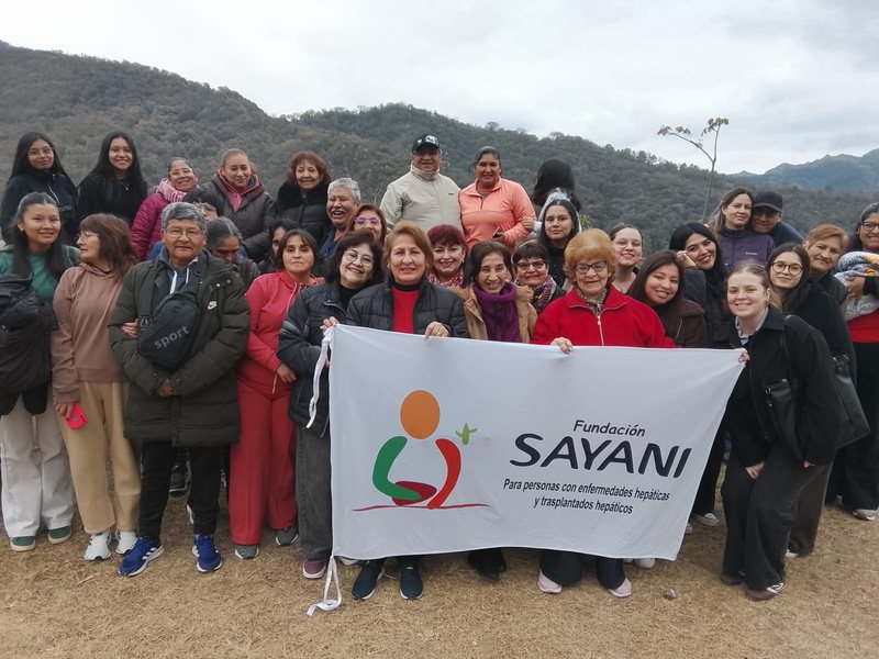 Grupo de Fundación Sayani durante la salida al Tren Solar de la Quebrada